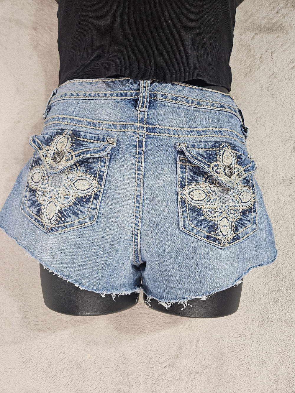 Embellished Light Blue Denim Women’s Shorts
